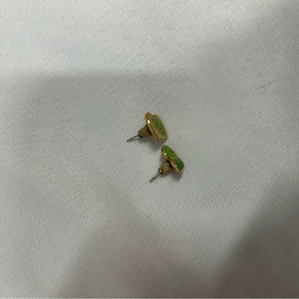 Yellow Owl Workshop | Avocado Toast Earrings 22K Gold Mismatched Women’s Jewelry - Picture 5 of 5